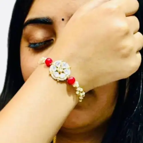 Kundan bracelet in red colour