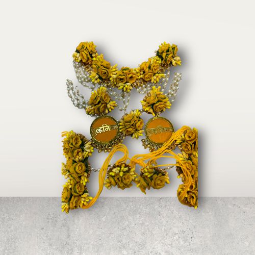 Dulhaniya flower jewellery in yellow colour