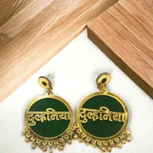 Dulhaniya earrings in green