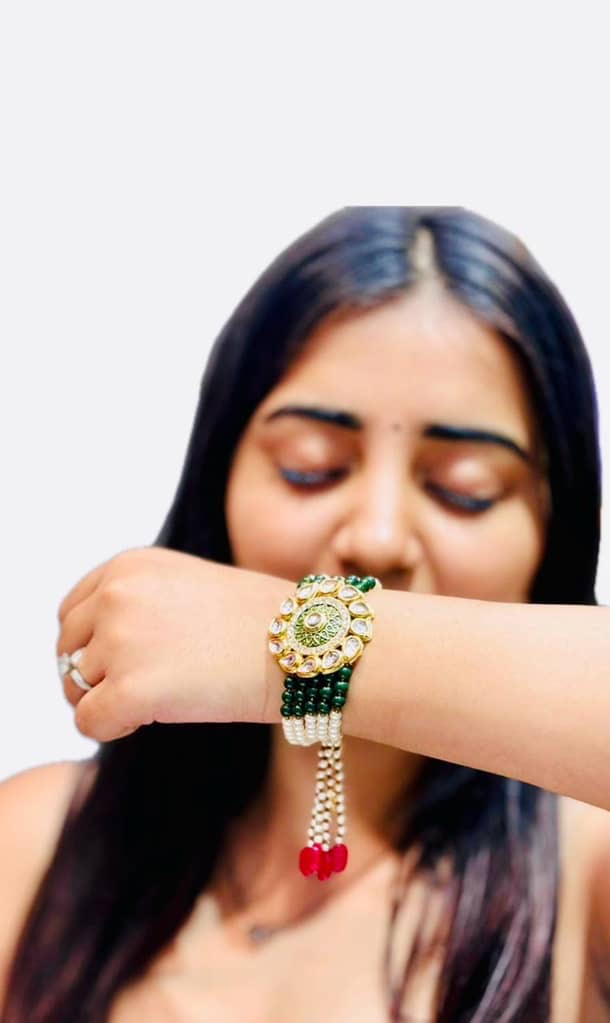 Kundan bracelet in green -kcj900